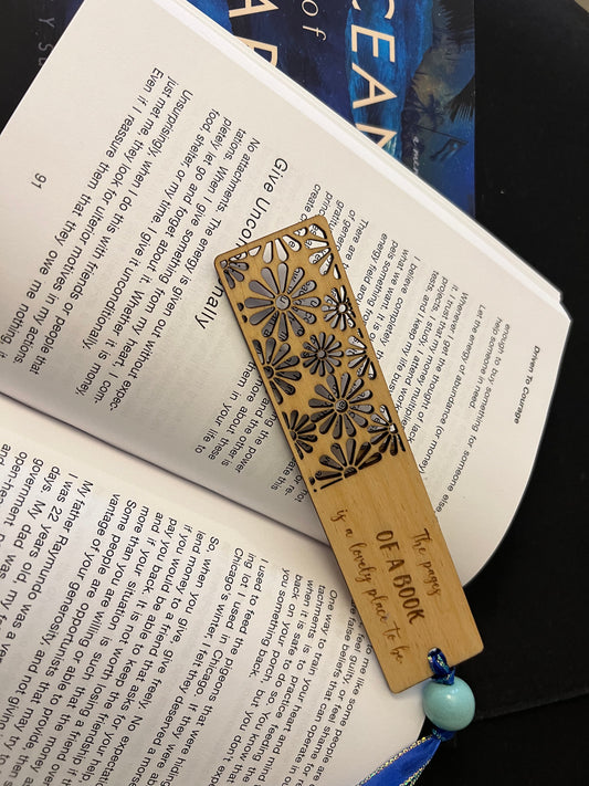 Bookmark - Lasered flowers